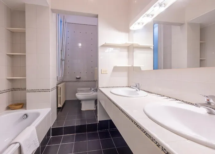 아파트 Family & Friends By Shortholidays 볼로냐